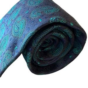 Stylish Paisley Men's Tie in Teal and Navy